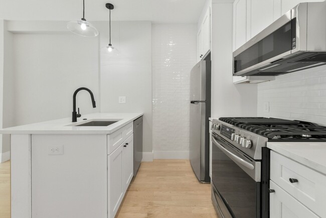 Photo - 177 Chelsea St Condo Unit 2