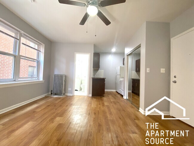 Photo - 4241 N Kenmore Ave Unit 105