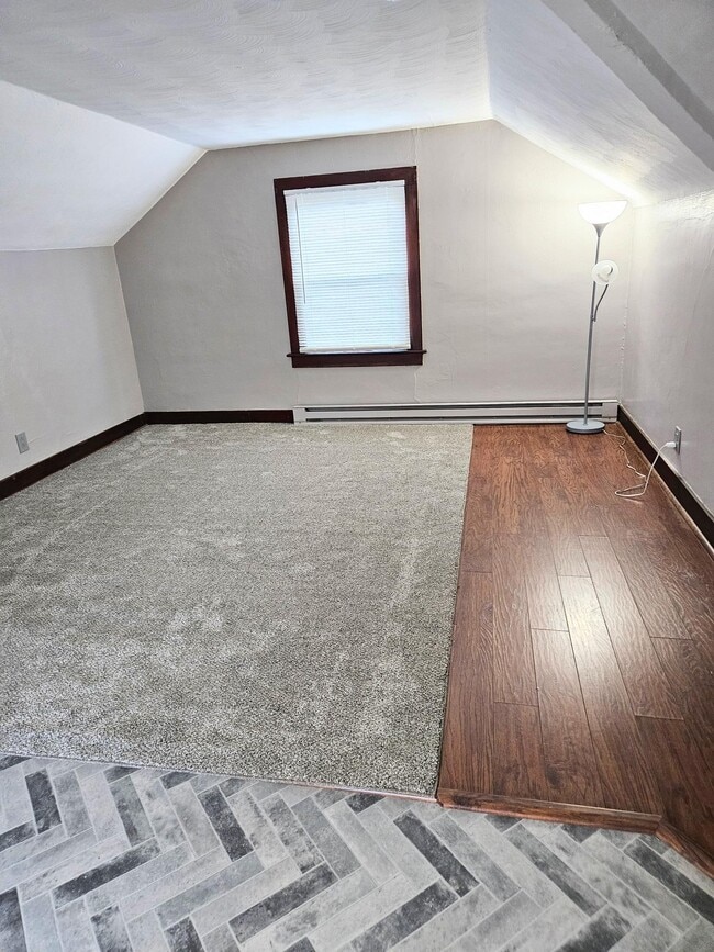 Photo - 43-3 George St Unit 3rd Floor