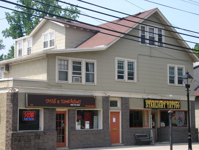 Photo - 129 Newark Pompton Tpke Apartamentos Unidad 3rd Floor