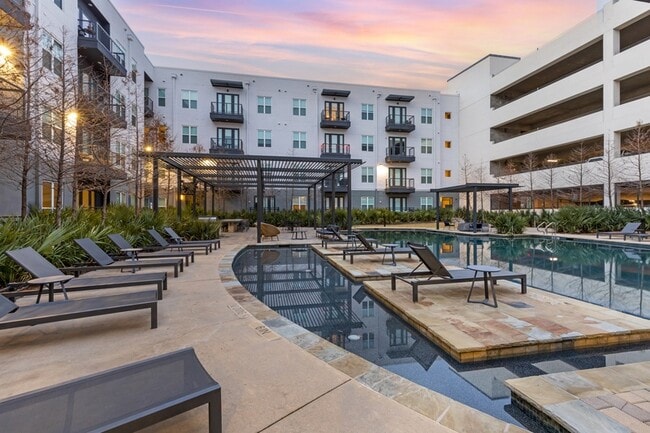 Building Photo - Bell CityLine I Rental