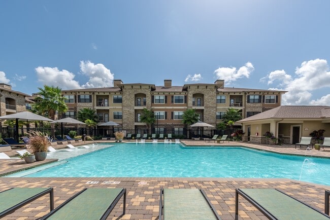 Building Photo - Marquis Seven Lakes Rental
