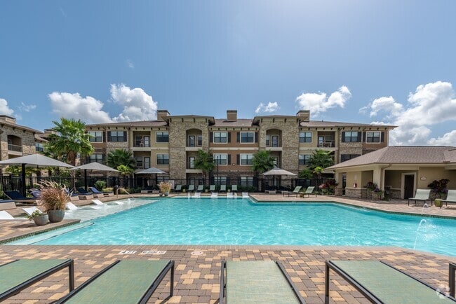 Building Photo - Marquis Seven Lakes Rental