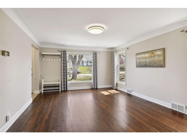 Photo - 5620 Humboldt Ave S