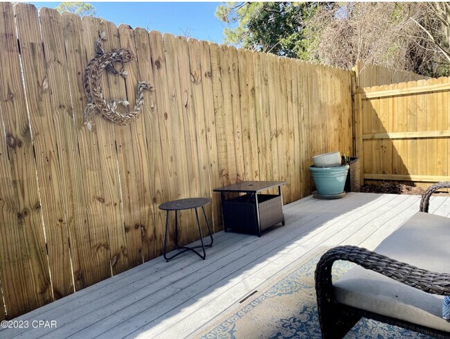 Photo - 2217 Brooke St