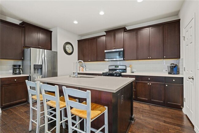 Photo - 5308 Golden Canary Ln