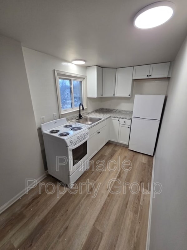 Photo - 834 N Leroy St