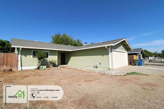 Photo - 2452 Capella St