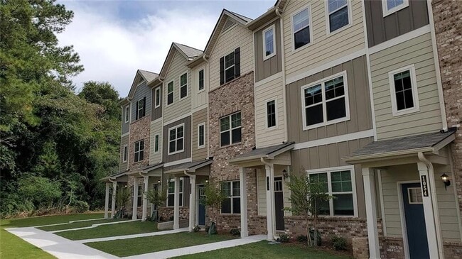 Building Photo - 1055 Bayrose Cir