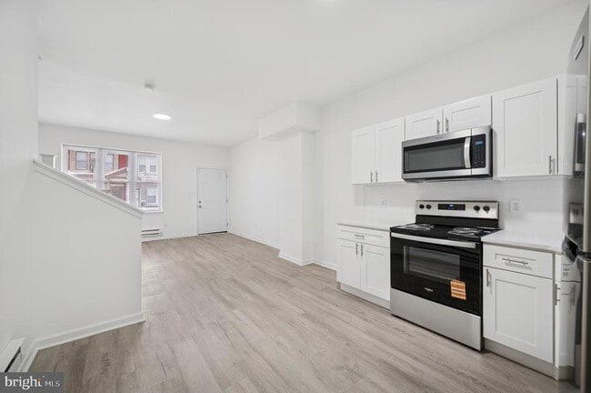 Photo - 2928 N 27th St