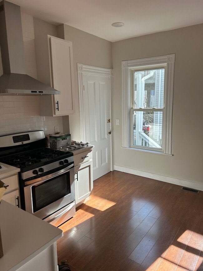 Photo - 81 Flint St Unit 81 Flint St