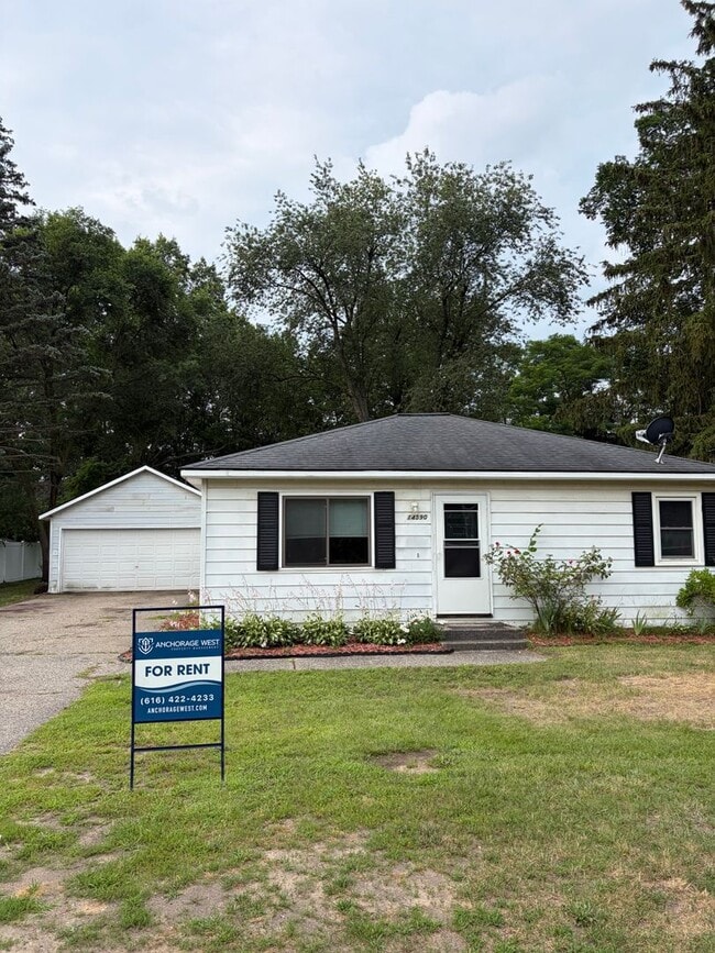 Building Photo - Spacious 2 Bedroom Home Holland Northside