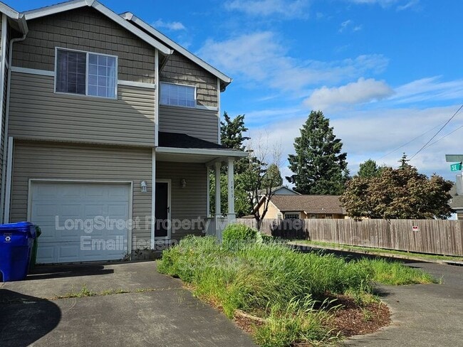 Building Photo - 7445 SE Crystal Springs Blvd