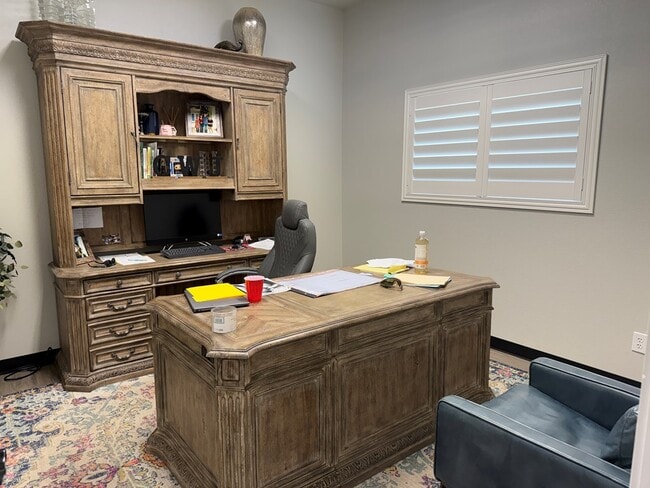 Photo - 2107 W 83rd St