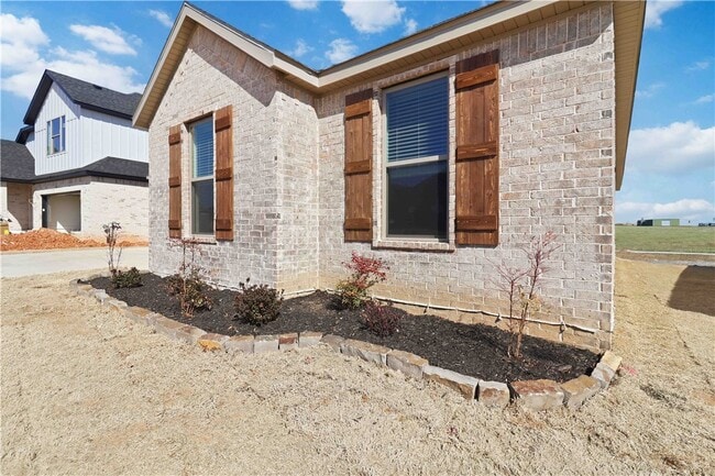 Photo - 7014 SW Orange Ave