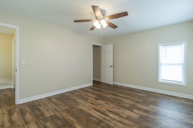 Photo - 795 Blaze Rd