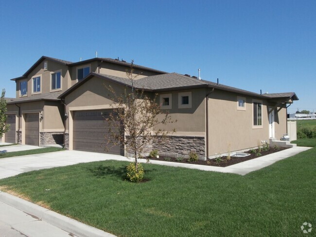 Building Photo - Luxury Tremonton Town-Home for For Rent