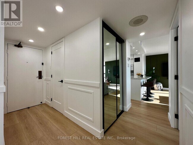 Photo - 1300 Bloor St Unit 705
