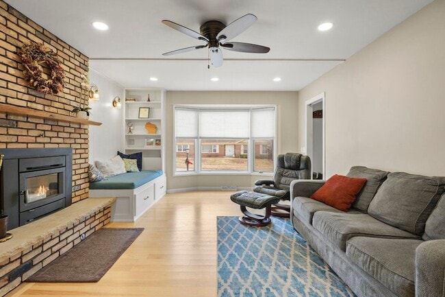 Photo - 310 Yosemite Trail