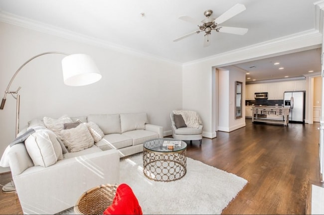 Photo - 2300 Peachford Rd Unit 1302
