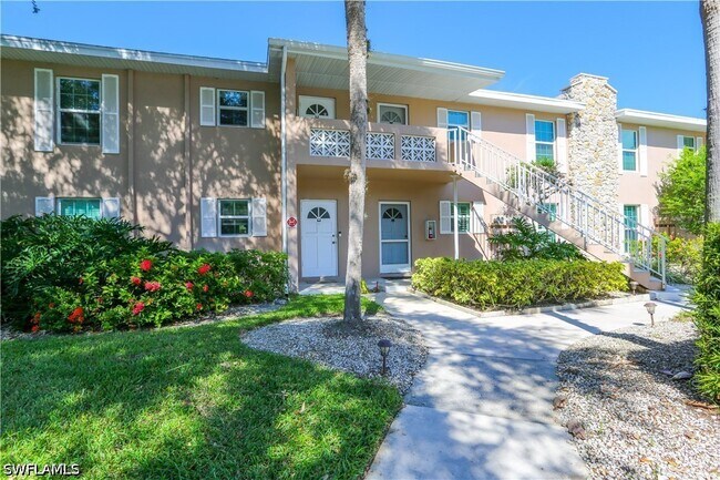 221 Cypress Way E Unit 201