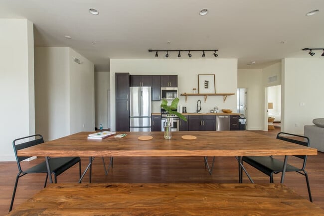 Photo - 701 4th St Unidad ID1320732P