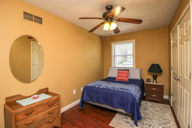 bedroom #1 - 405 Mimosa Ct Unit 405 Mimosa