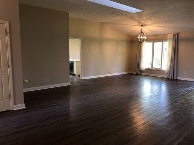 Photo - Spacious 3 Bedroom Ranch in Great Carmel L...