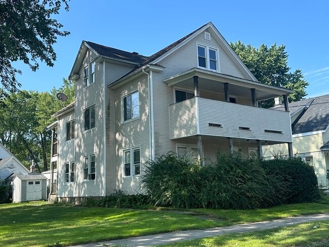 Building Photo - 23 Beverly St Unit 1fl