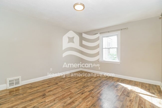 Photo - 1018 Northdale Ave