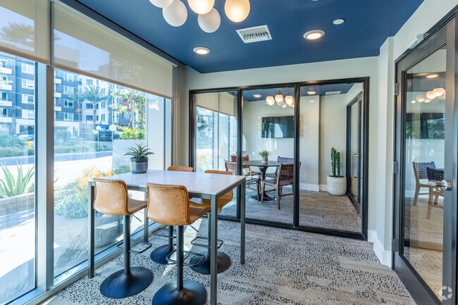 Co-Working Rooms