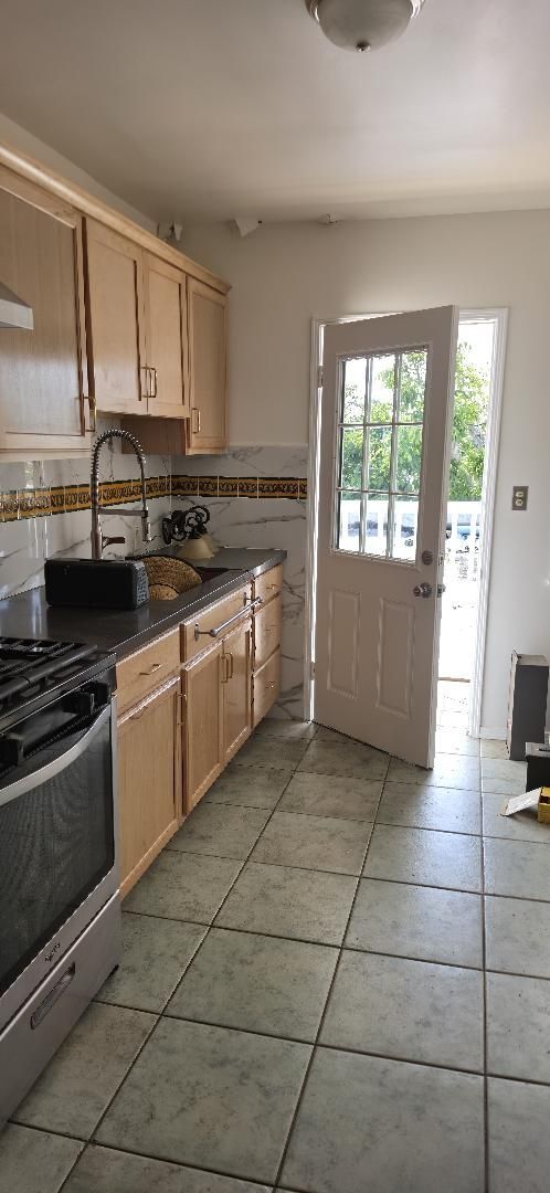 11518 1/2 Culver Blvd Unidad eighteen in a half