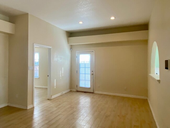 Photo - 617 Cielo Vista Ct