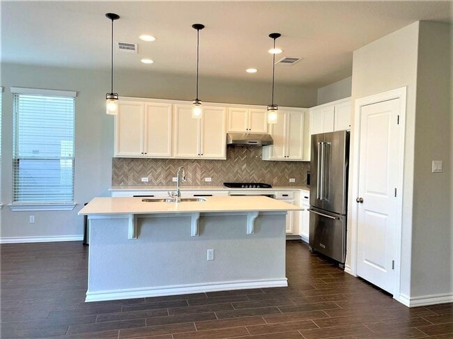 Photo - 16013 Nightshade St