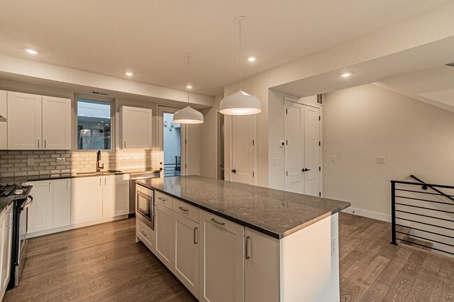 Photo - Newer Build 2 Bedroom, 4 Bathroom Jefferson Park Townhome
