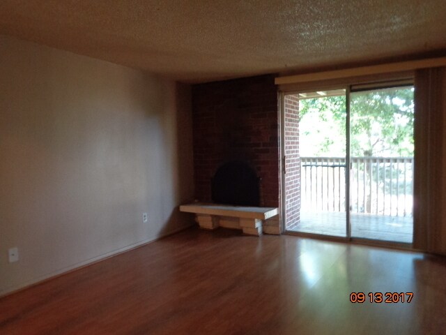 Photo - Wonderful 1 BR/1 BA third level condo in secured building. Unidad 367