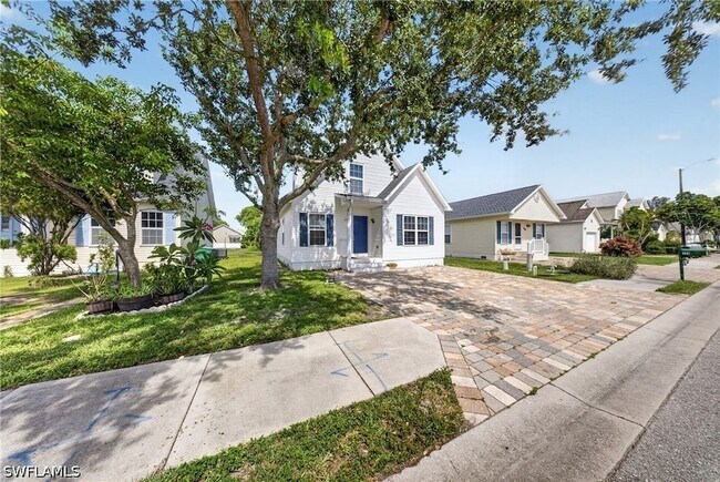 Photo - 250 Leawood Cir
