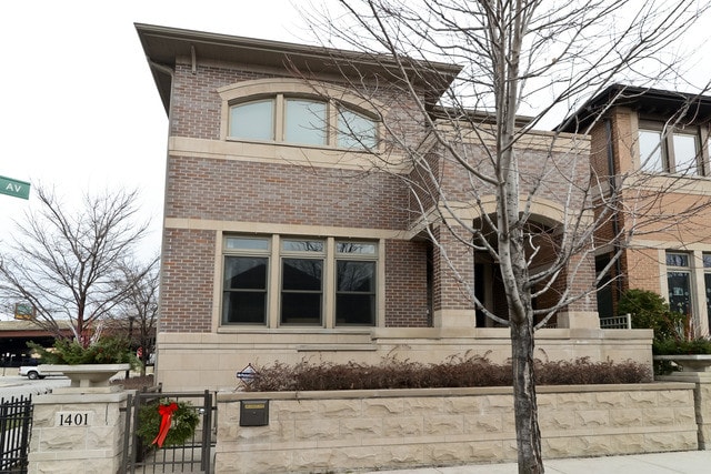 Building Photo - 1401 S Emerald Ave