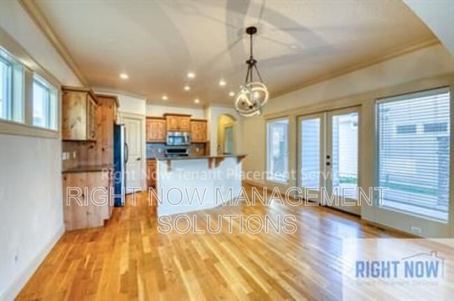 Photo - 1076 W Stanhope St