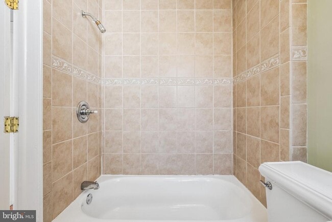 Photo - 1730 Pine St Unit 7