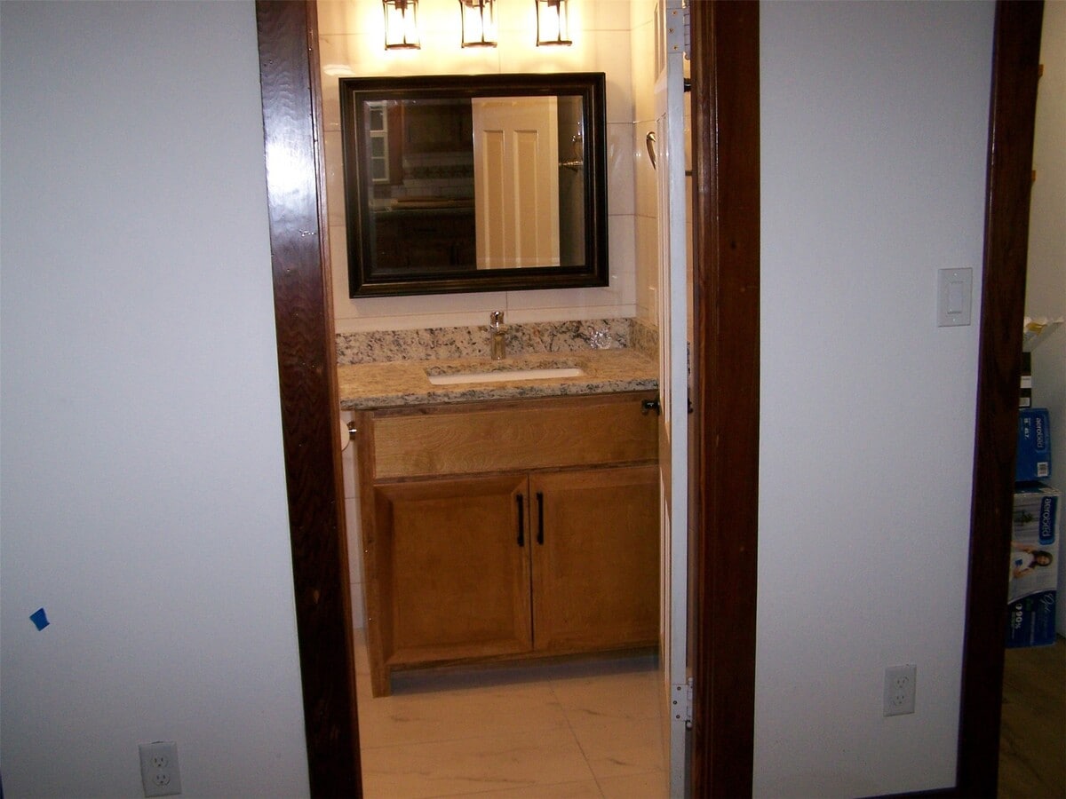 Photo - 1916 Hardy St