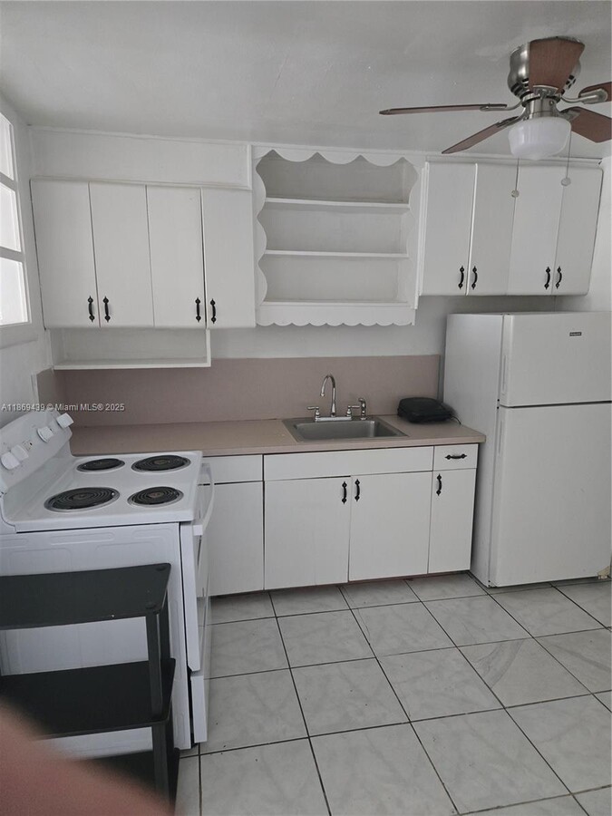 Photo - 2215 Fillmore St Apartment Unit B