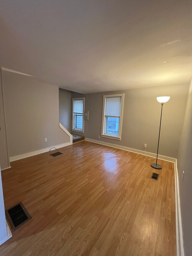 Photo - 49 Platt St Unit 3 - Backside