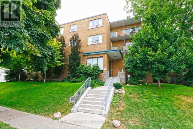 Photo - 1751 Victoria Park Ave Unité 107