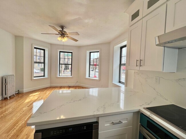 Photo - 59 Brighton Ave Unidad 2