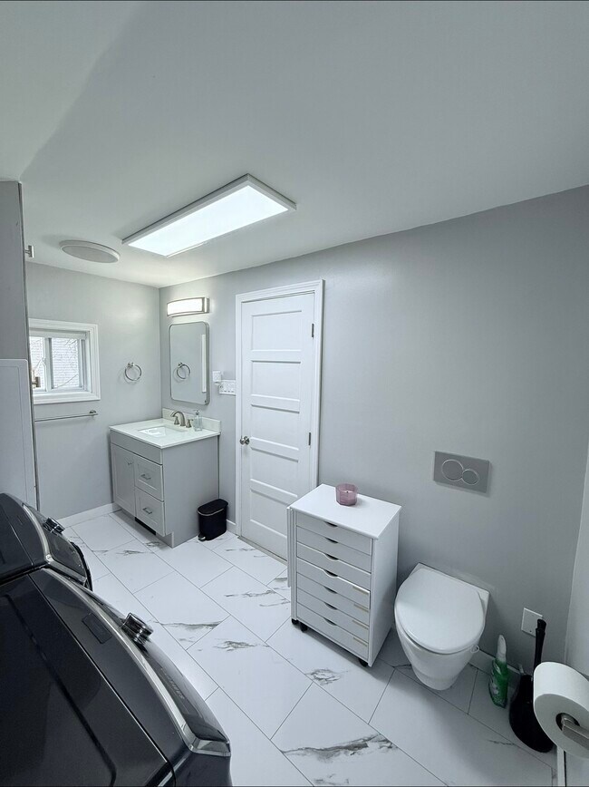 Photo - 15 Essex St Unit 1