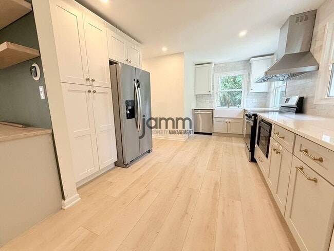 Photo - 2787 Derbyshire Rd