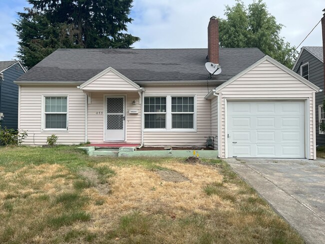 Spacious Multi-Level Living with Vaulted C... - Spacious Multi-Level Living with Vaulted C... House