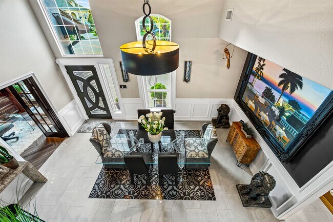 Photo - 12345 White Oak Point