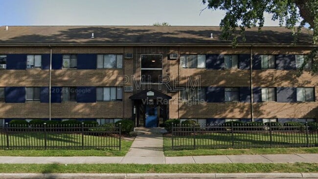 Building Photo - 14409 Triskett Rd Unit 301Y